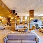Grand Aparthotel 3*