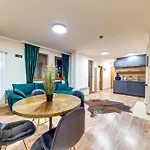 Grand Aparthotel 3*